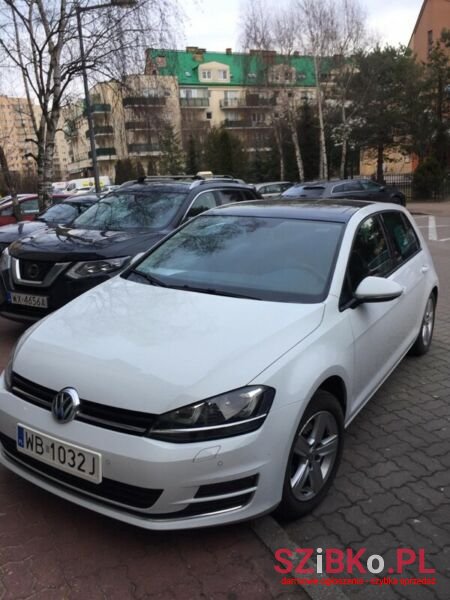 2014' Volkswagen Golf photo #2