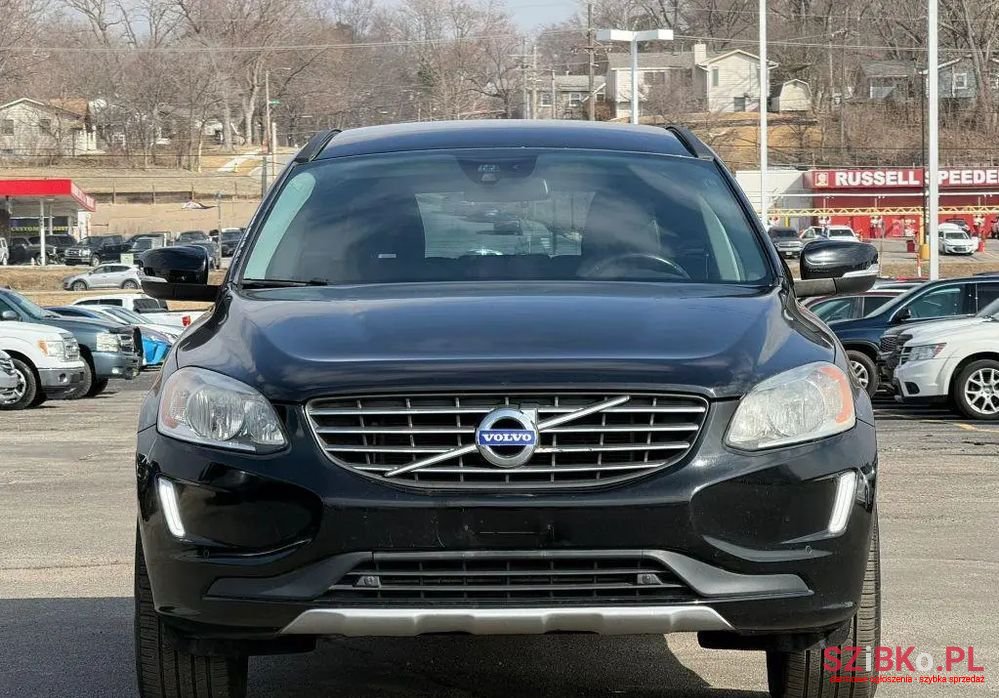 2016' Volvo Xc 60 T5 Momentum photo #4
