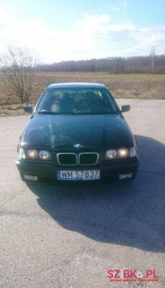 1996' BMW 318 photo #1