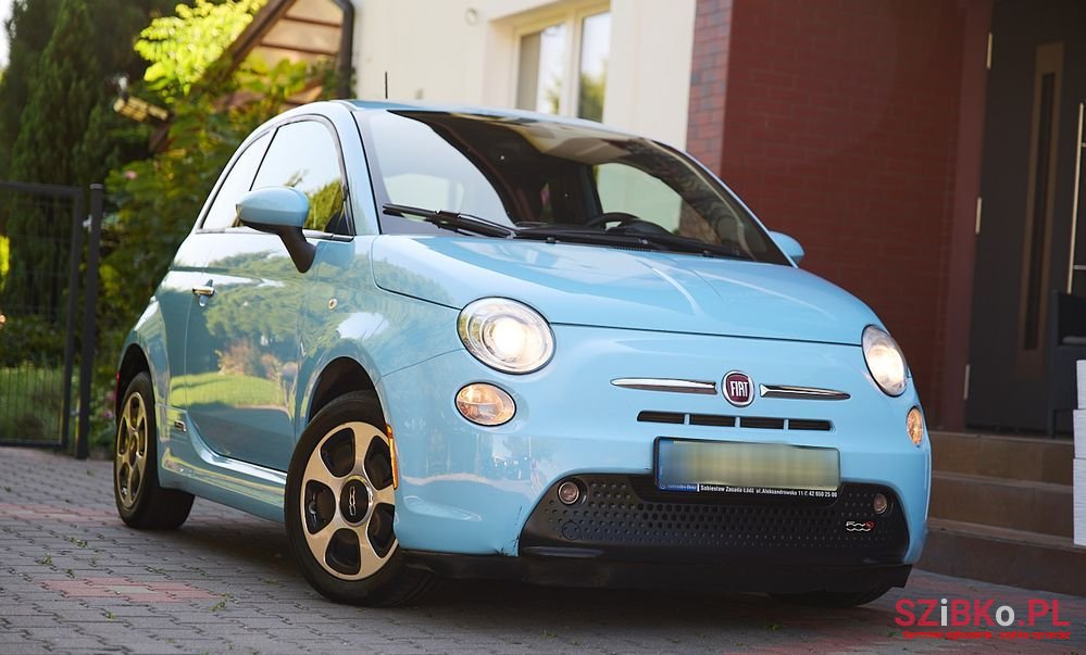 2016' Fiat 500e photo #2