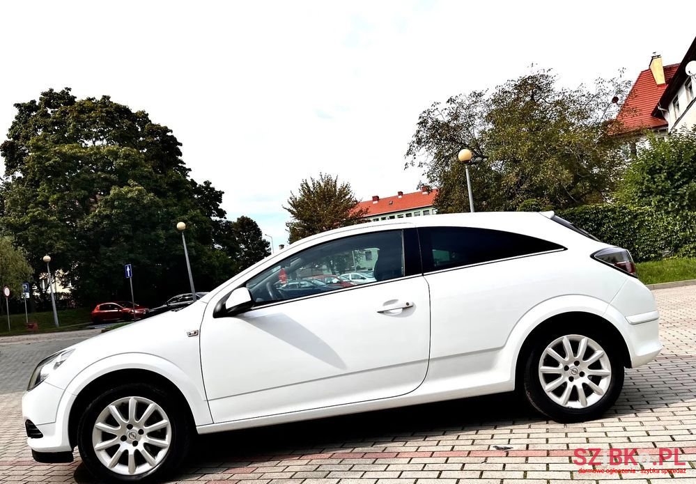 2009' Opel Astra Gtc 1.4 Edition photo #5