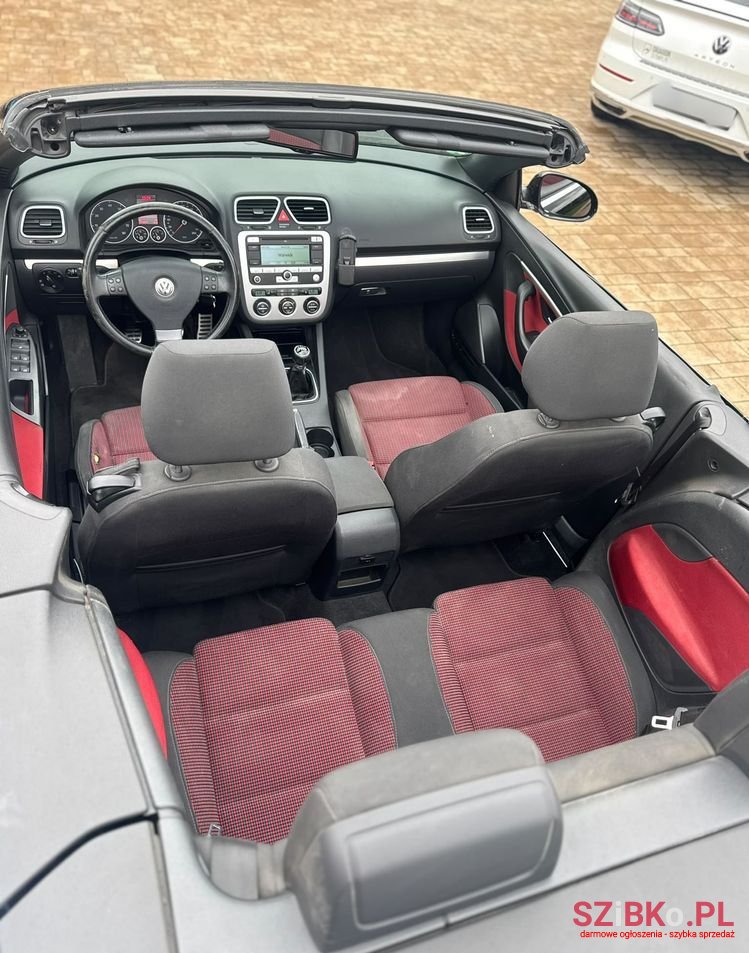 2008' Volkswagen Eos photo #6