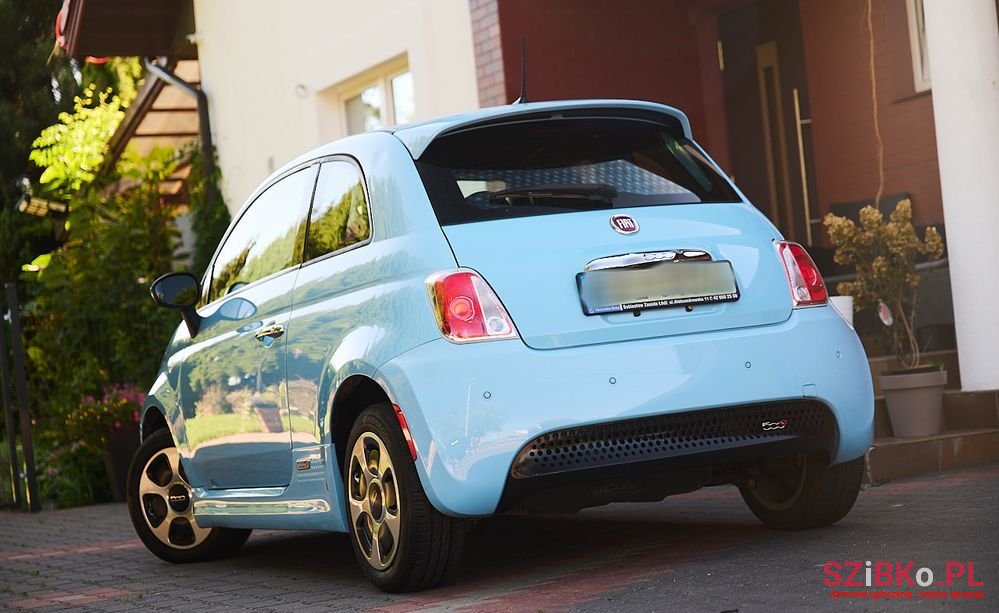 2016' Fiat 500e photo #3