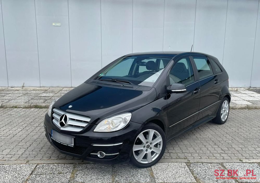 2010' Mercedes-Benz B-Class 180 Cdi photo #1