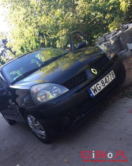 2005' Renault Clio photo #1