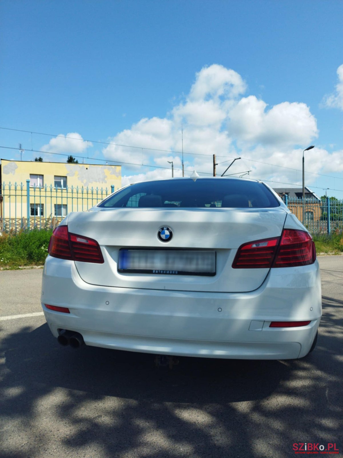 2015' BMW 520 photo #5