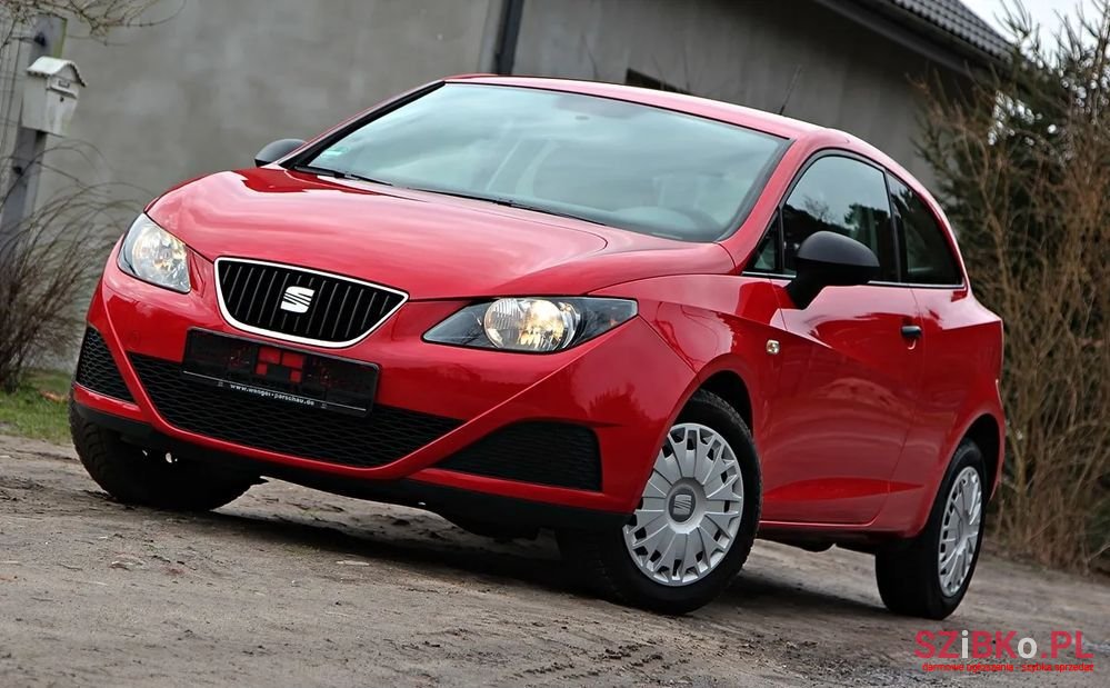2010' SEAT Ibiza photo #1