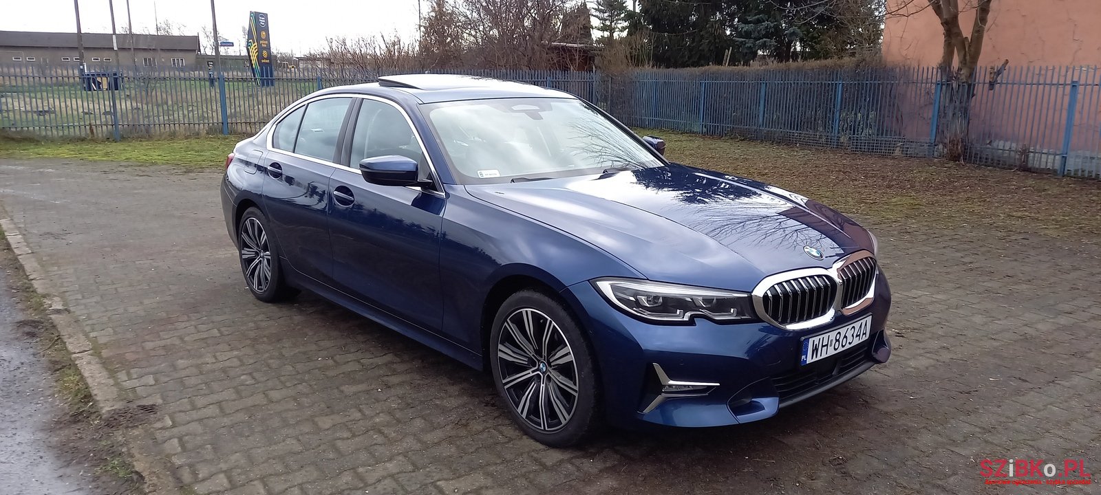 2019' BMW 320 G20 photo #3