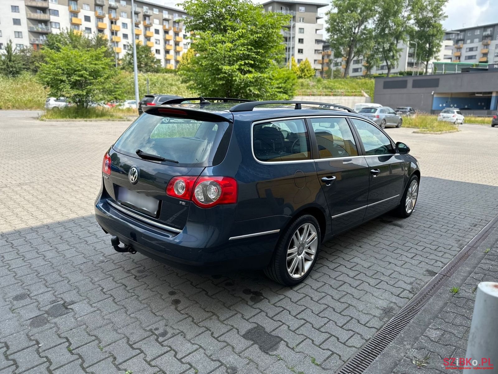 2007' Volkswagen Passat photo #6