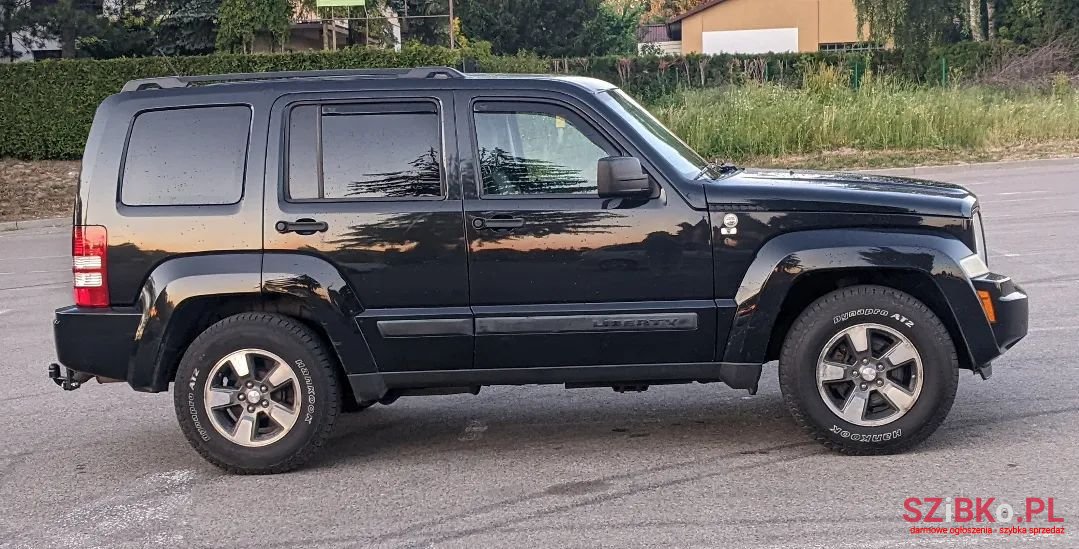 2008' Jeep Liberty photo #5