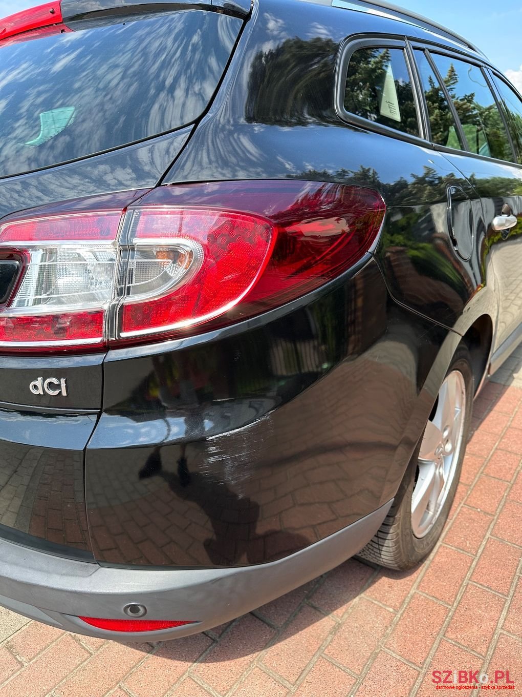 2010' Renault Megane photo #4