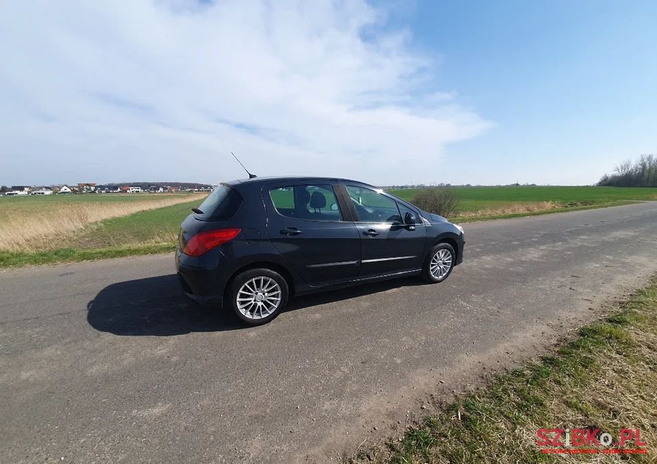 2009' Peugeot 308 photo #2