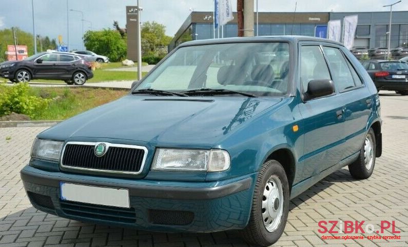 2001' Skoda Felicia photo #1