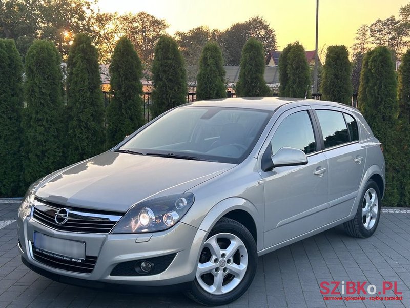 2009' Opel Astra 1.6 Cosmo photo #4