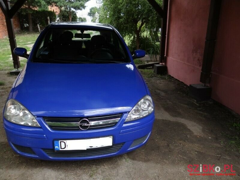 2005' Opel Corsa photo #3
