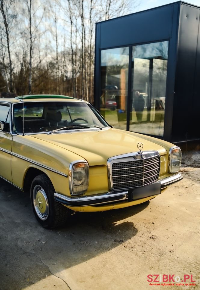 1975' Mercedes-Benz 250C photo #3