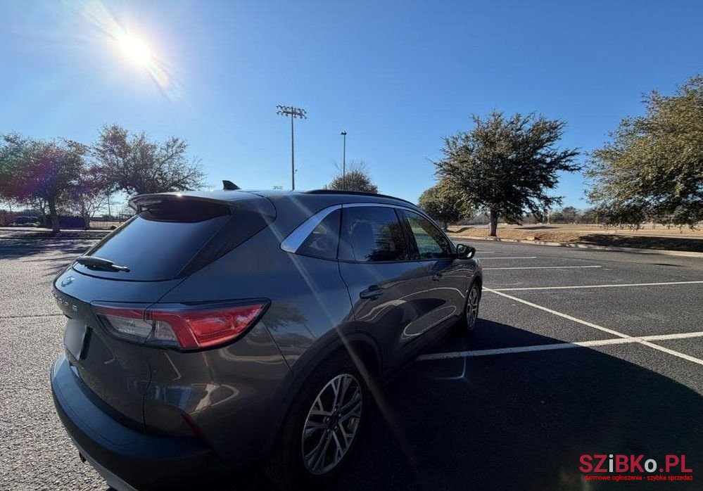 2021' Ford Kuga photo #4