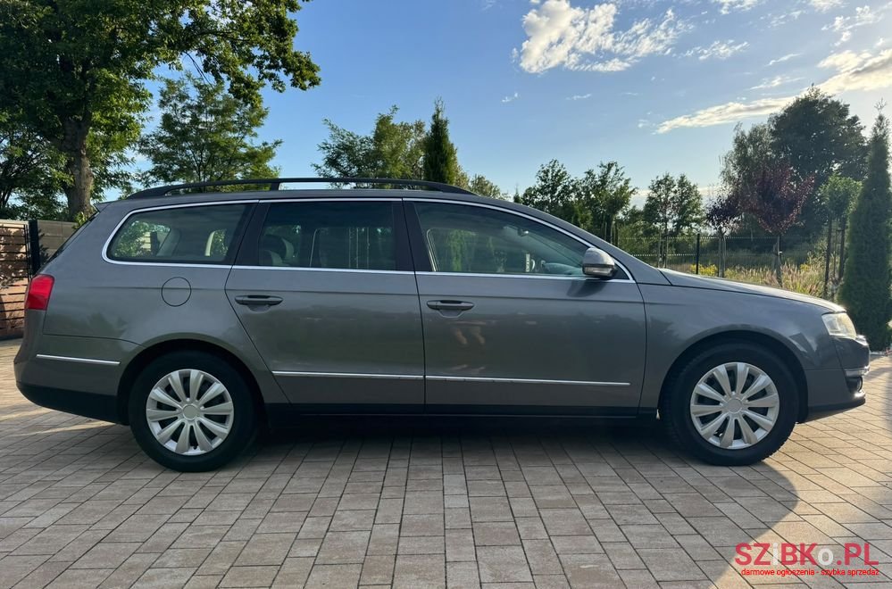 2007' Volkswagen Passat 2.0 Tdi Individual photo #2