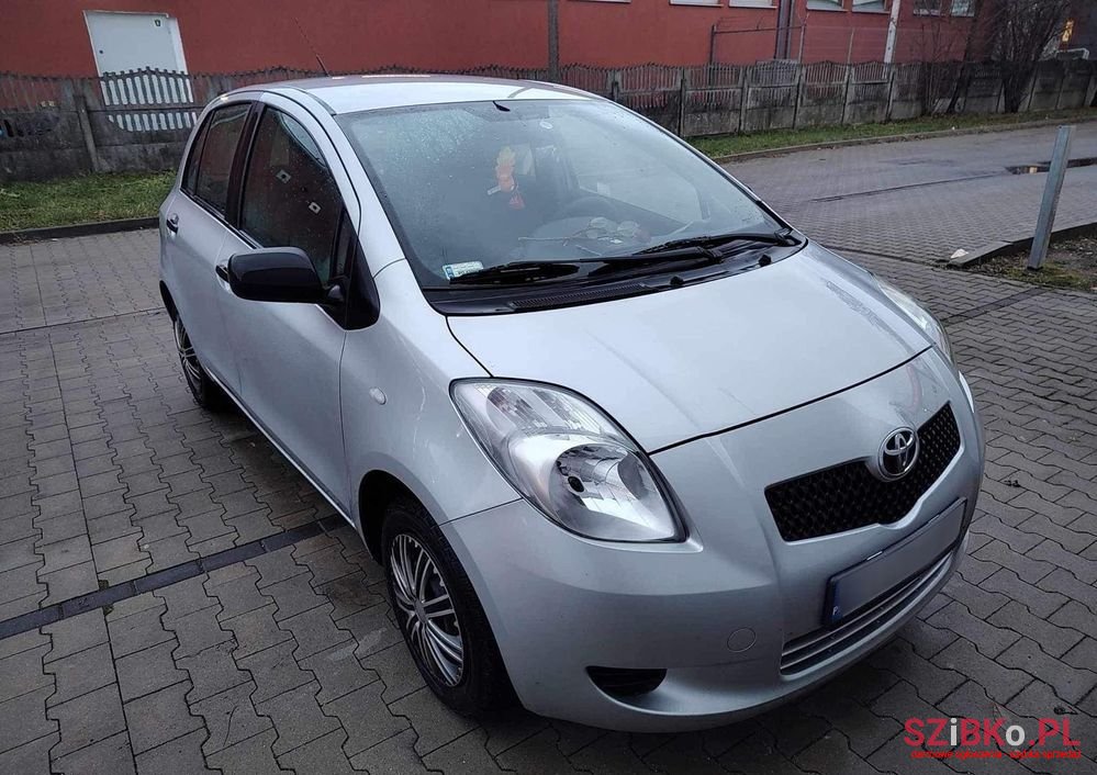 2007' Toyota Yaris 1.0 Luna A/C photo #4