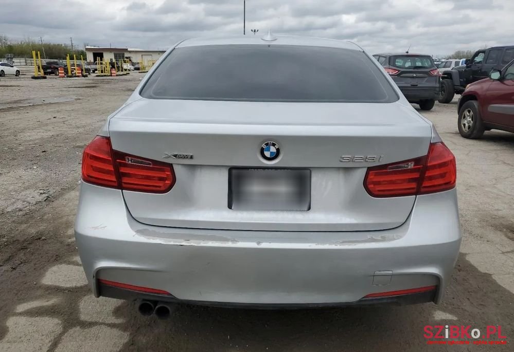 2015' BMW 3 Series 328I Xdrive Sport-Aut photo #6