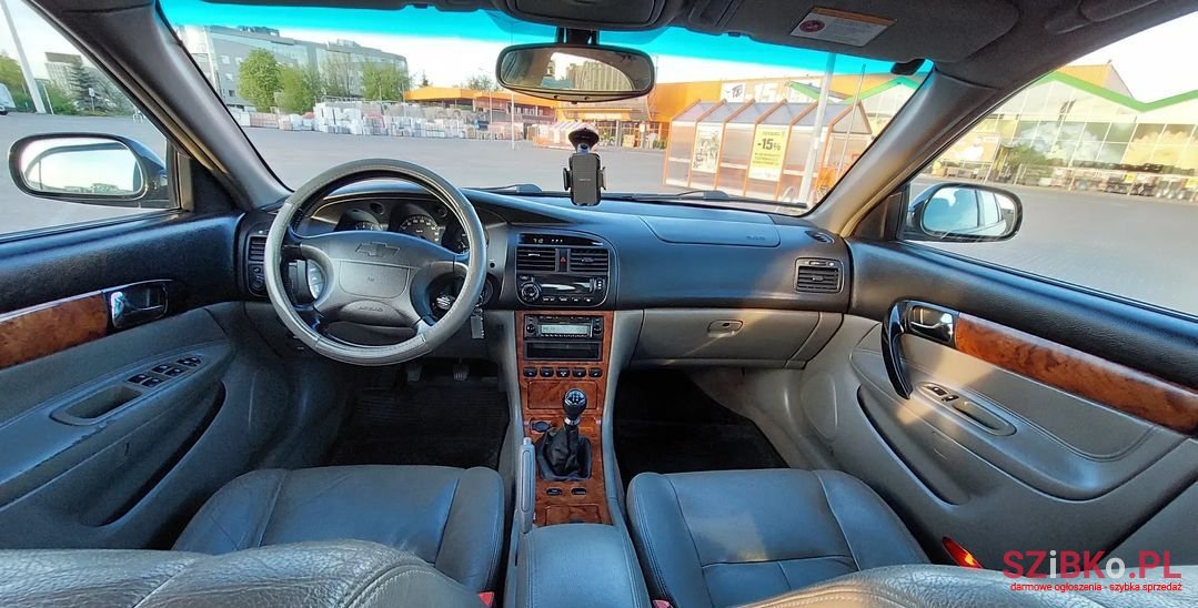 2005' Chevrolet Evanda photo #2