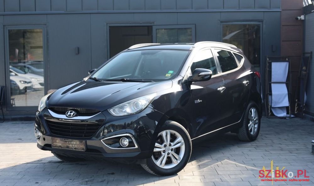 2011' Hyundai ix35 photo #1