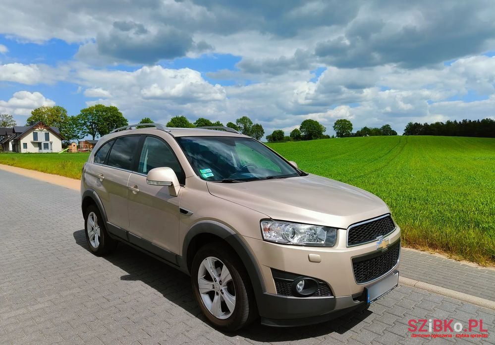2011' Chevrolet Captiva 2.2 D Lt+ photo #1