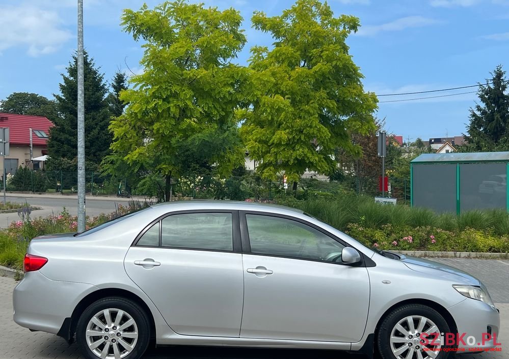 2007' Toyota Corolla photo #1