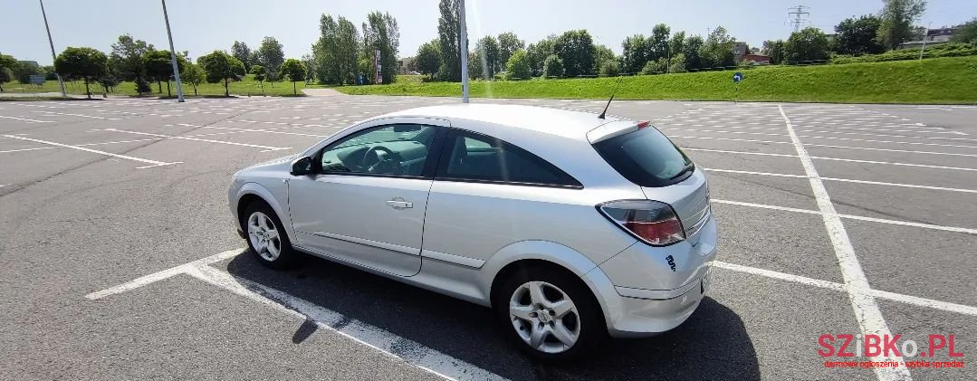 2008' Opel Astra photo #3