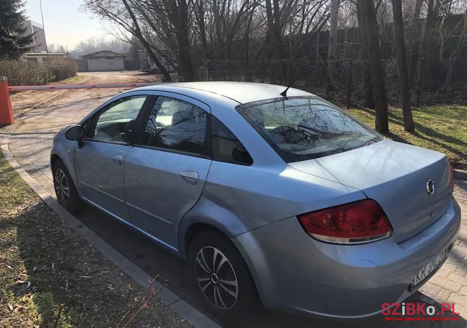 2007' Fiat Linea photo #2