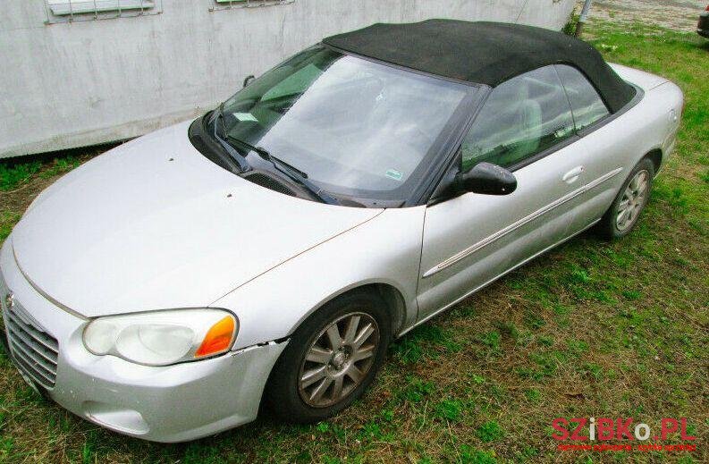 2003' Chrysler Sebriong photo #1