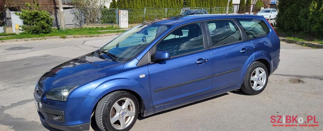 2005' Ford Focus photo #3