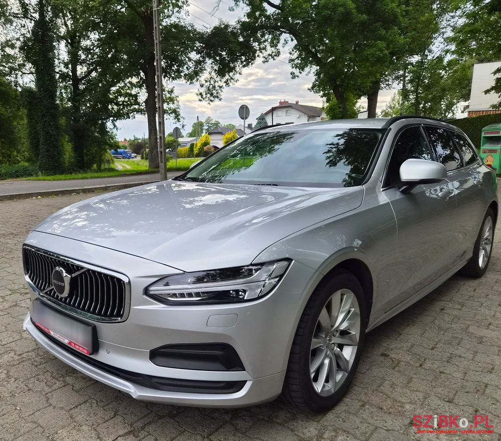 2022' Volvo V90 B4 D Awd Momentum Pro photo #1