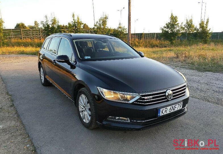 2015' Volkswagen Passat photo #1