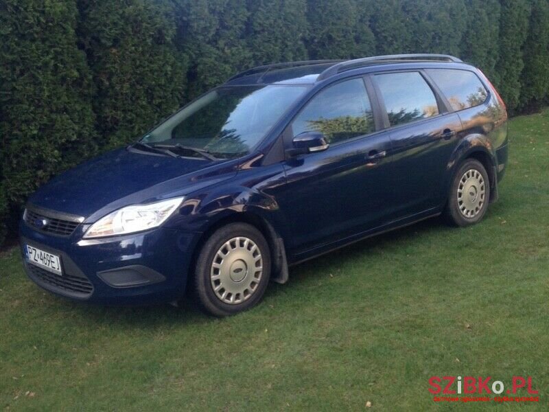 2009' Ford Focus photo #2