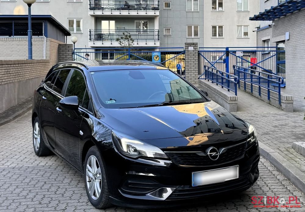 2020' Opel Astra photo #1