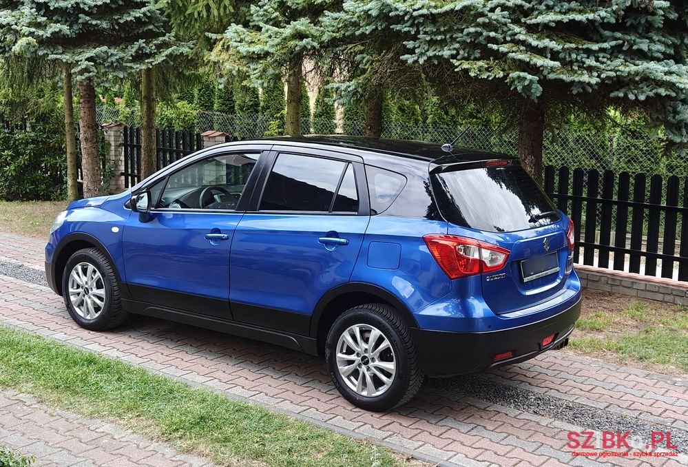 2015' Suzuki SX4 S-Cross photo #3