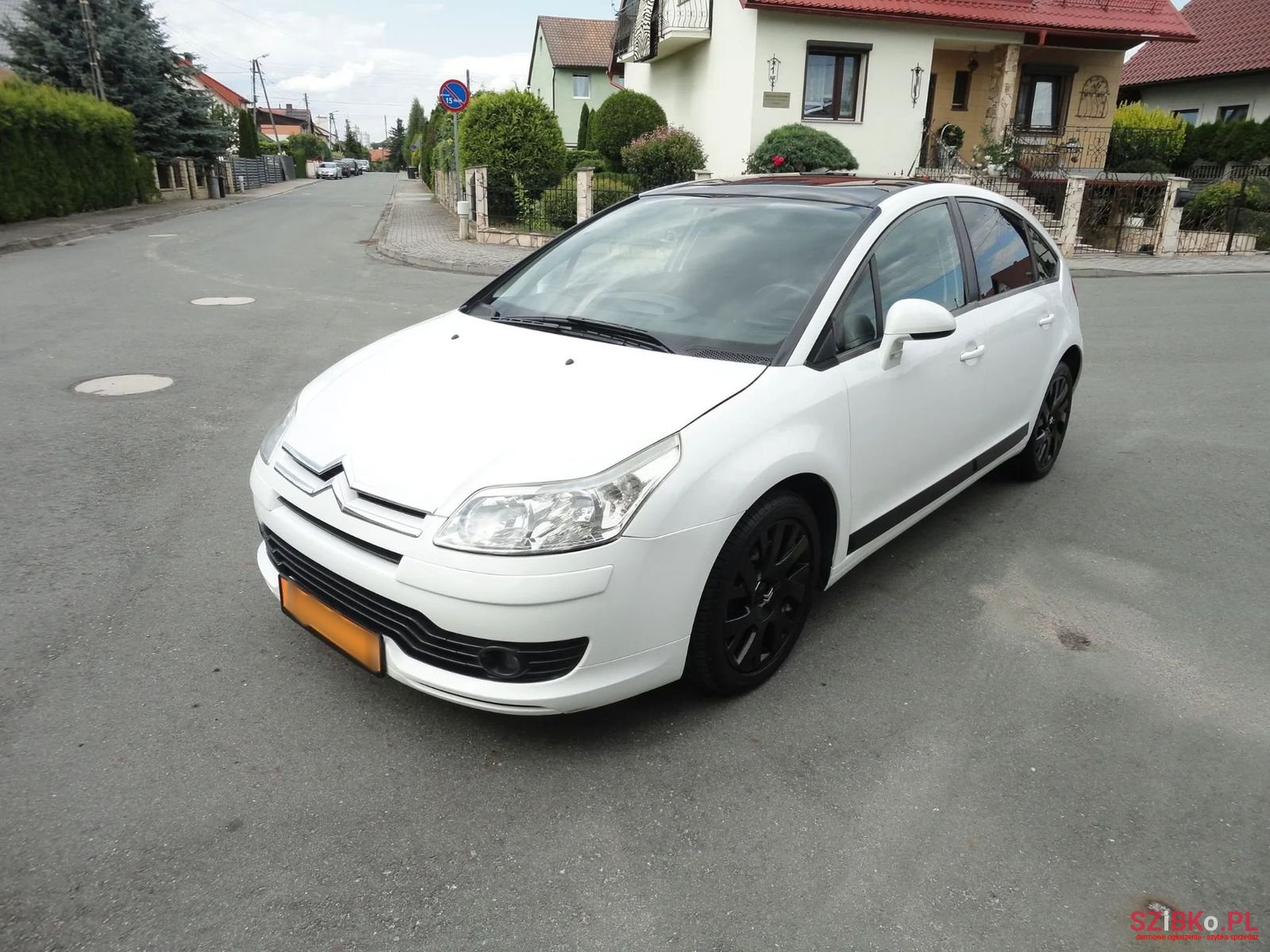 2009' Citroen C4 photo #2