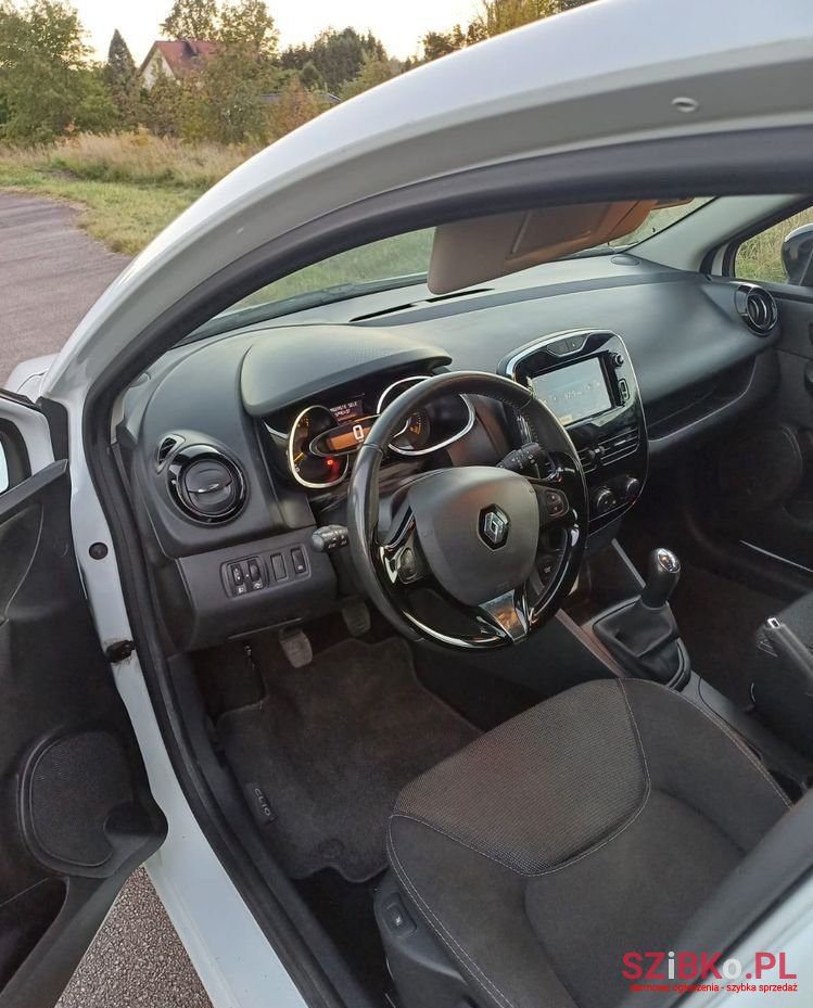 2015' Renault Clio 0.9 Energy Tce Intens+ photo #6