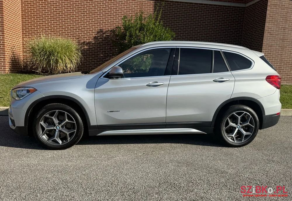 2017' BMW X1 photo #5