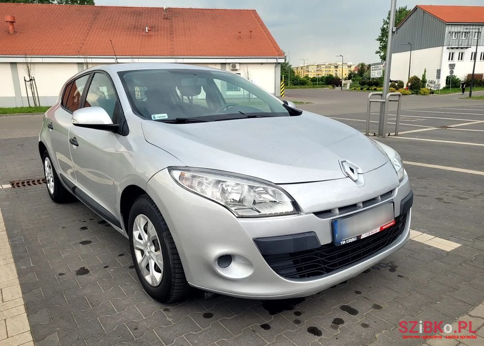 2010' Renault Megane 1.5 Dci Authentique photo #2
