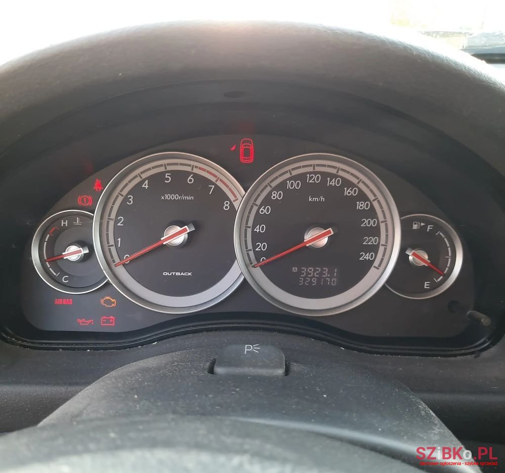 2005' Subaru Legacy Sw 2.5I Mt photo #3