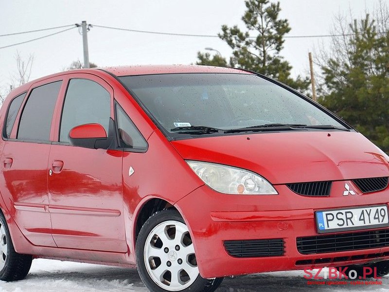 2006' Mitsubishi Colt photo #4