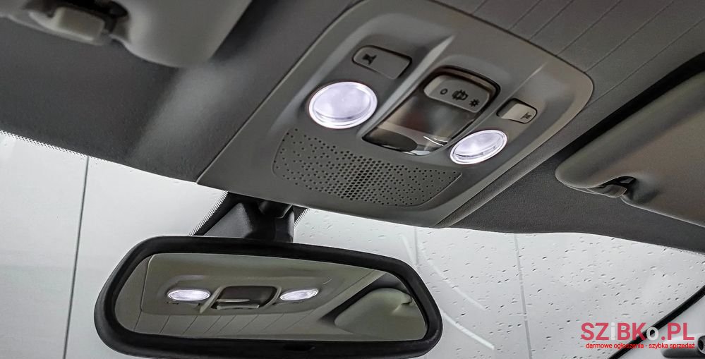 2014' Peugeot 2008 1.6 Vti Allure photo #4