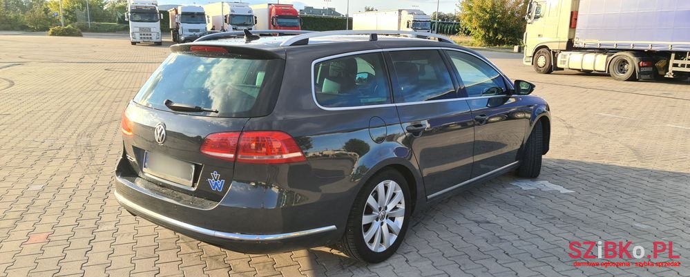 2012' Volkswagen Passat photo #2