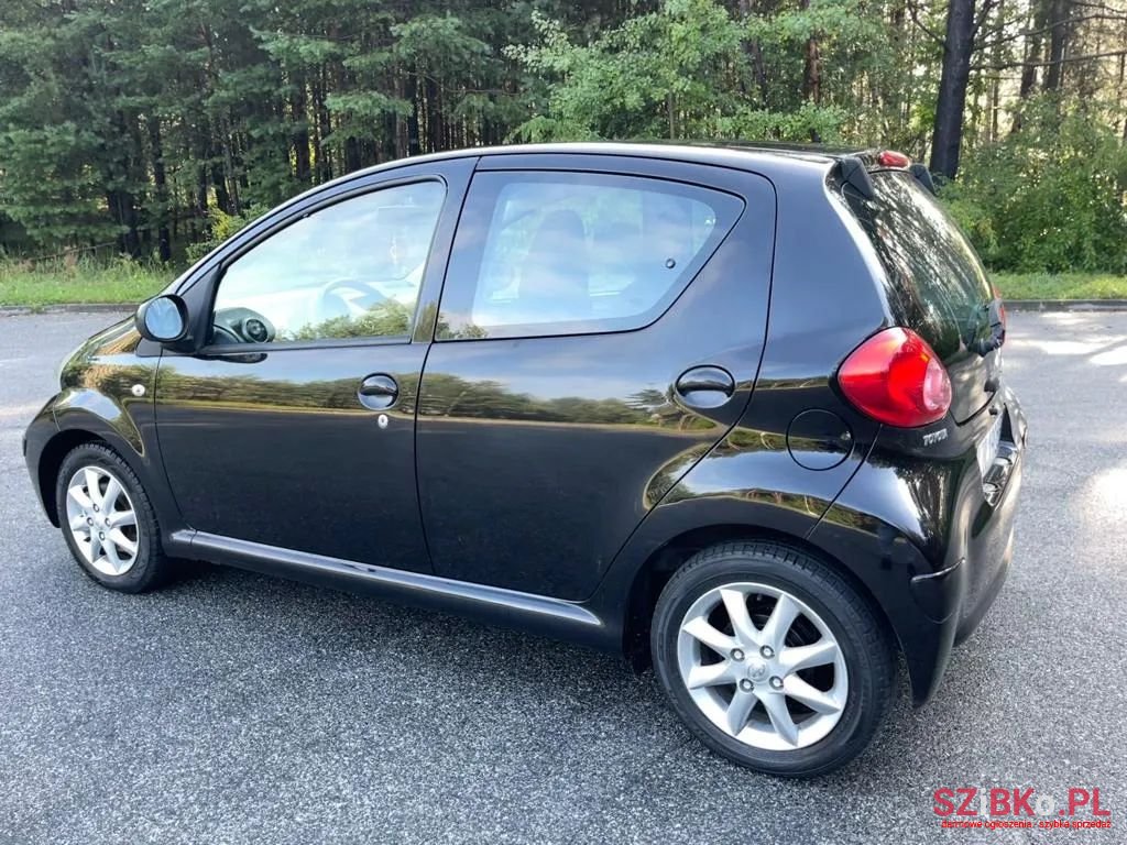 2006' Toyota Aygo photo #5