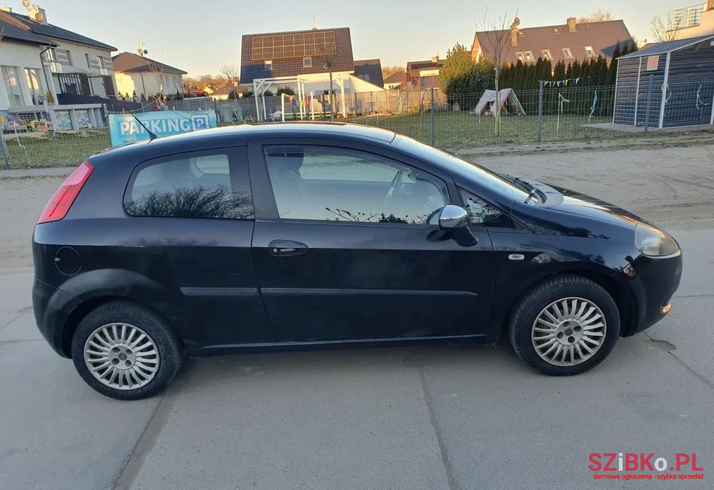 2008' Fiat Grande Punto 1.4 8V Dynamic photo #5