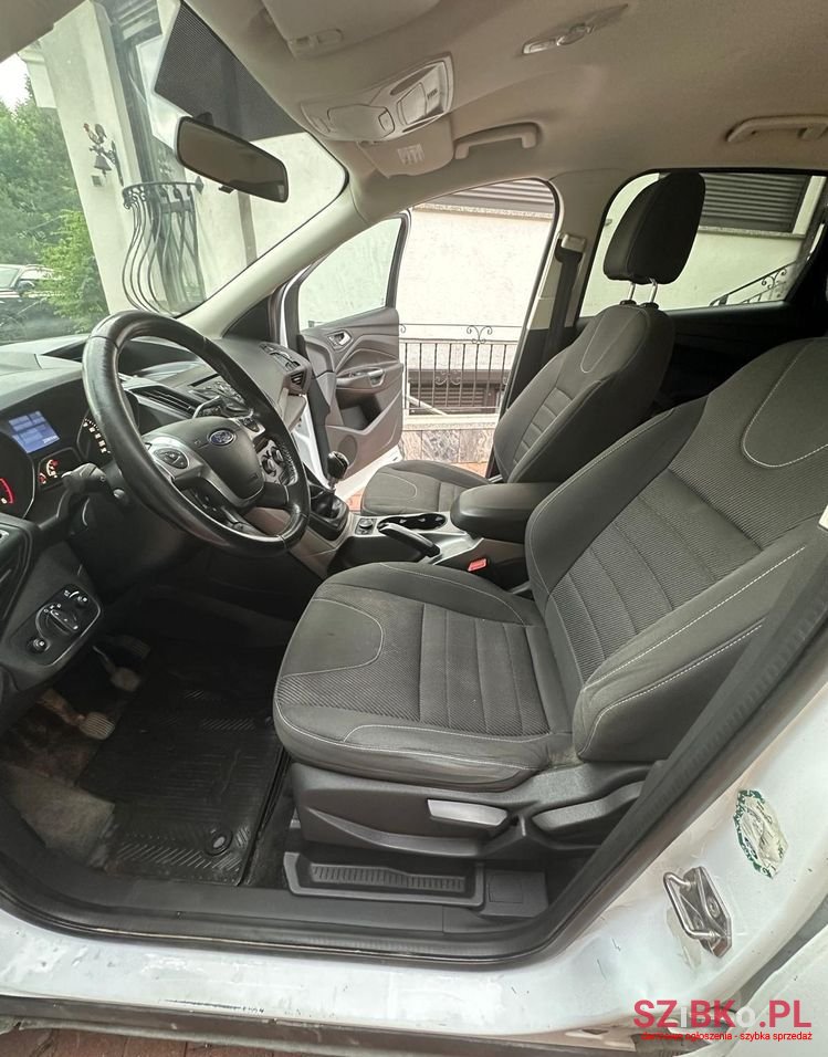 2013' Ford Kuga 2.0 Tdci Trend photo #6