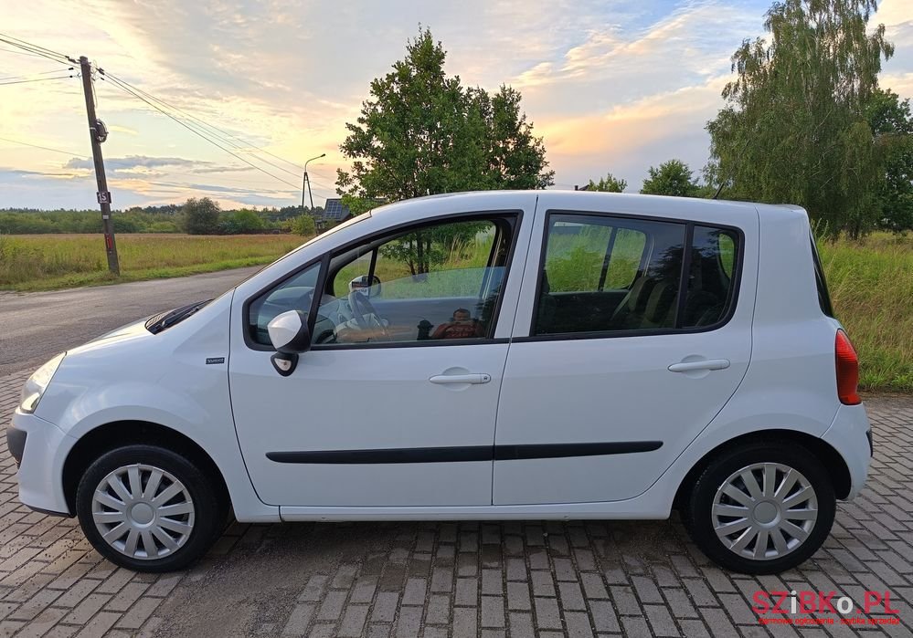 2012' Renault Modus photo #3