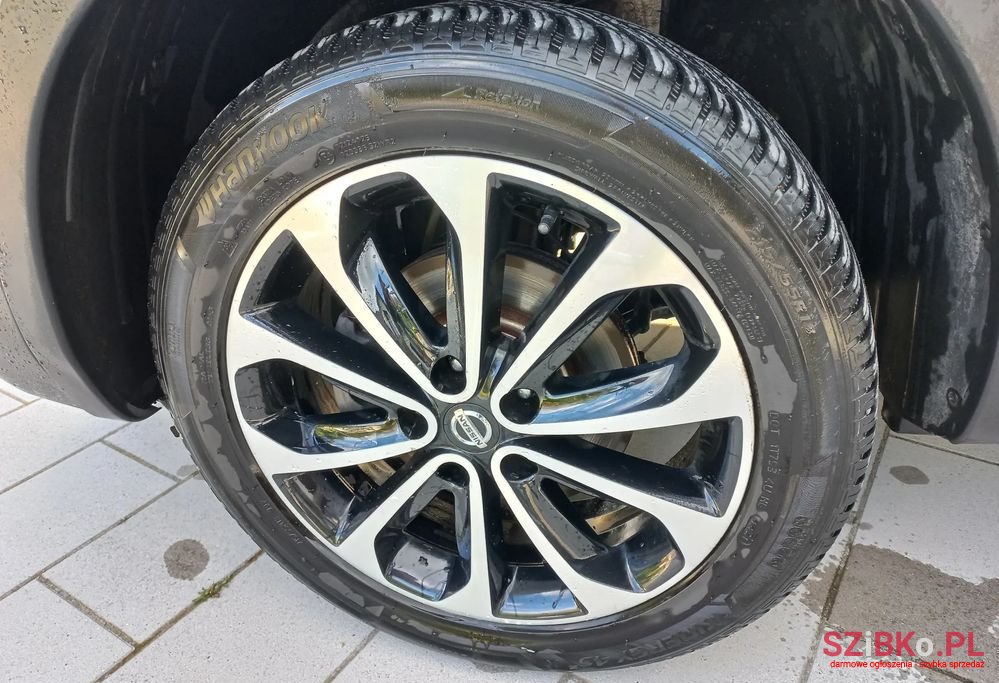 2013' Nissan Qashqai 2.0 4 X 4 360 photo #6